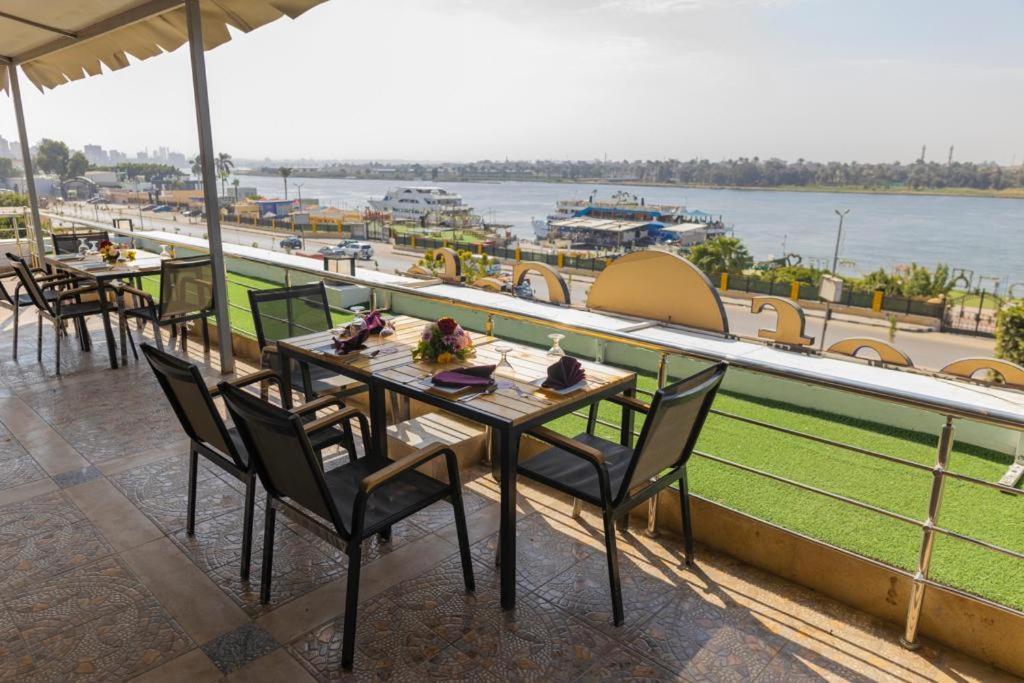 Ultra Loaloa Nile Maadi Hotel Cairo Exterior foto