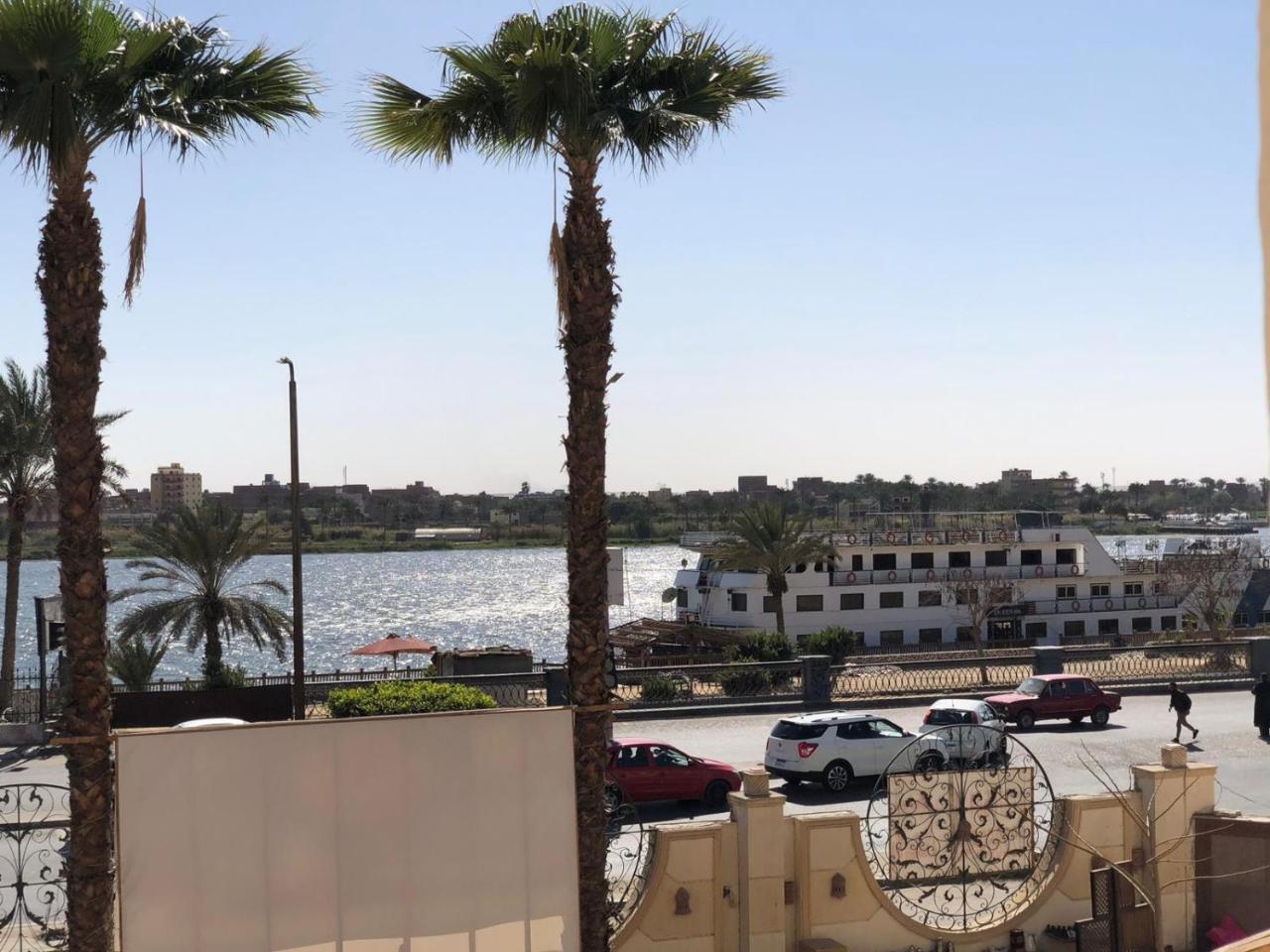 Ultra Loaloa Nile Maadi Hotel Cairo Exterior foto
