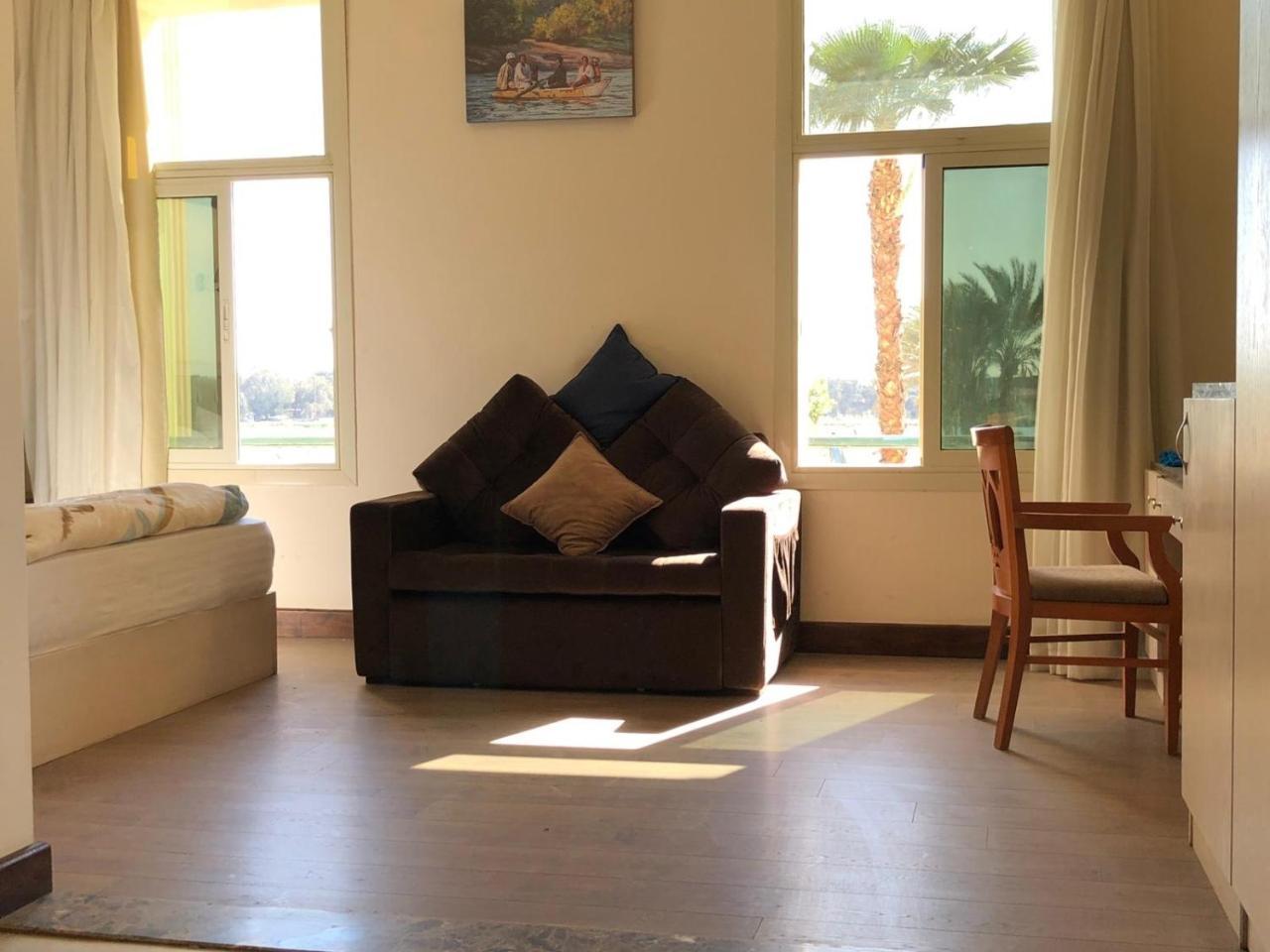 Ultra Loaloa Nile Maadi Hotel Cairo Exterior foto