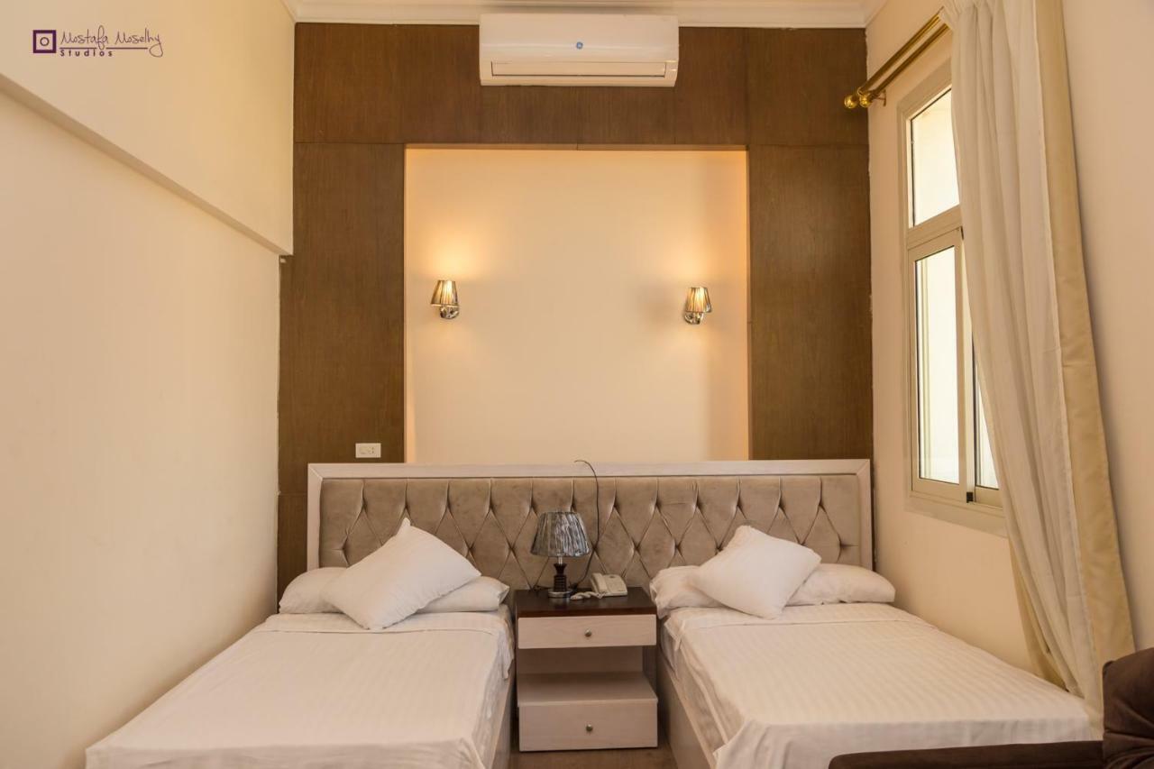 Ultra Loaloa Nile Maadi Hotel Cairo Exterior foto